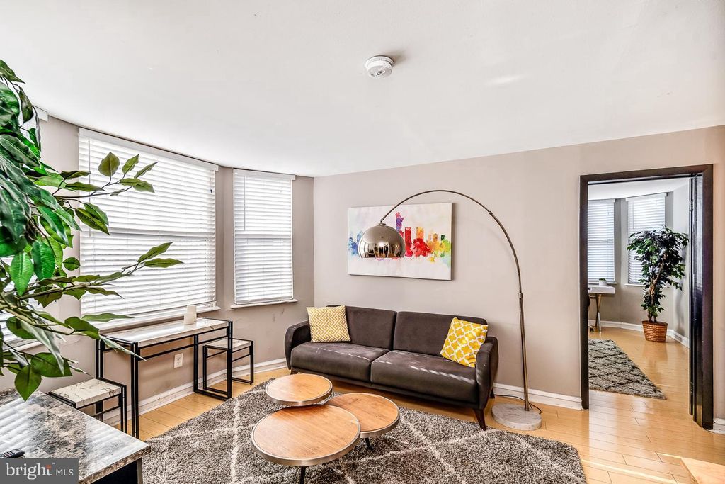 2135 WALNUT ST #603, Philadelphia, PA 19103 — exterior