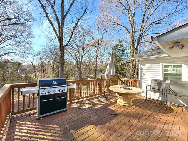 686 Elizabeth Street SW, Concord, NC 28025