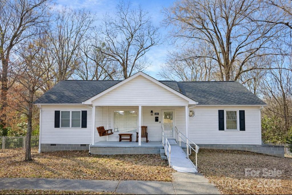 686 Elizabeth Street SW, Concord, NC 28025