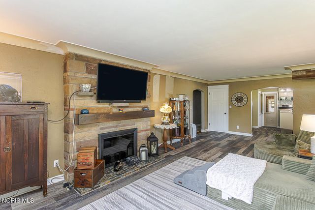 3707 Curtice Road, Northwood, OH 43619