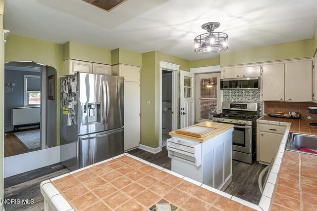 3707 Curtice Road, Northwood, OH 43619