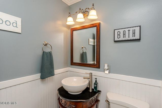 3707 Curtice Road, Northwood, OH 43619