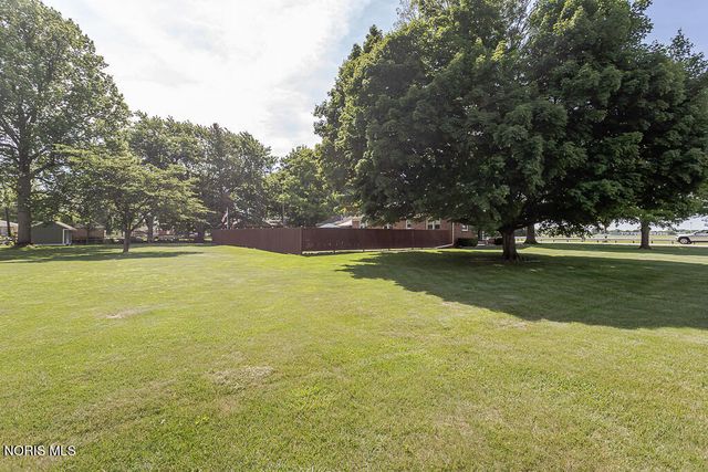 3707 Curtice Road, Northwood, OH 43619
