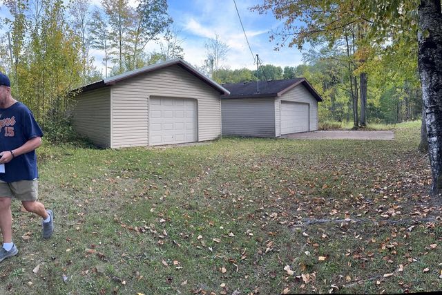 2670 Bass Lake Street, Lupton, MI 48635