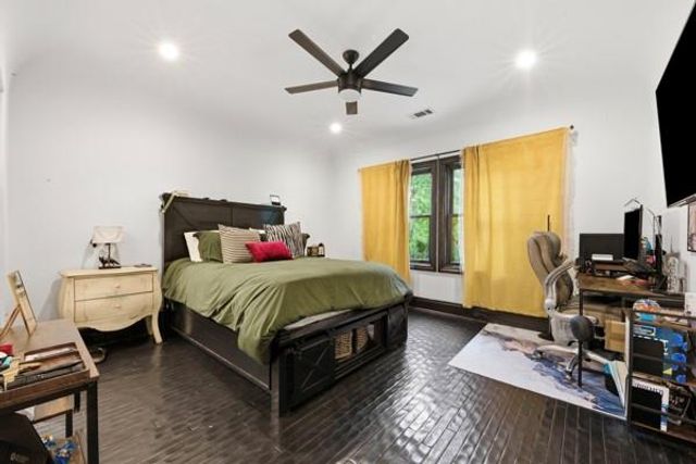 2426 Blue Lake Drive, Magnolia, TX 77354