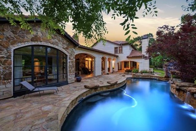 2426 Blue Lake Drive, Magnolia, TX 77354