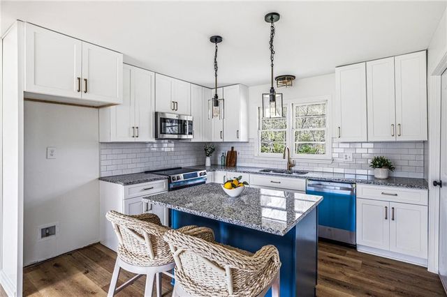 2848 Whiteview Drive, Acworth, GA 30101