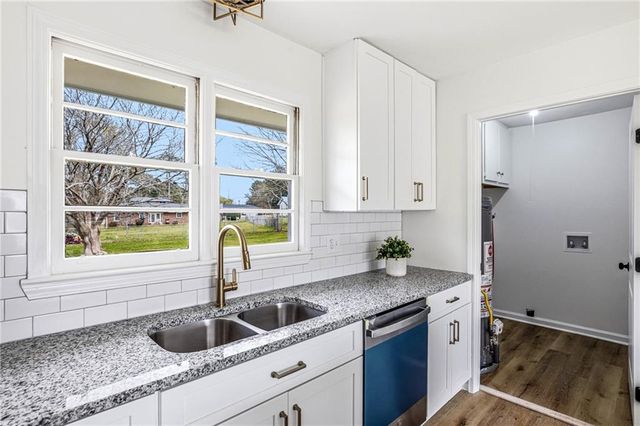 2848 Whiteview Drive, Acworth, GA 30101