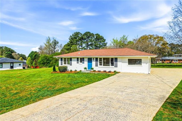 2848 Whiteview Drive, Acworth, GA 30101