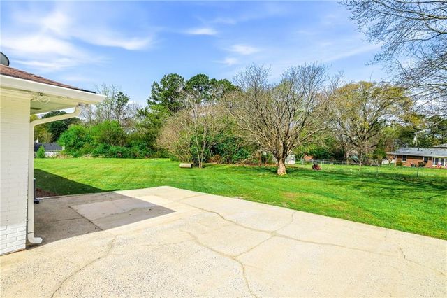 2848 Whiteview Drive, Acworth, GA 30101