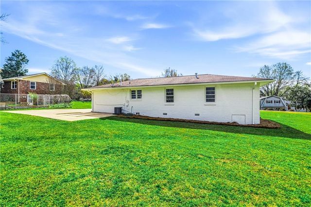 2848 Whiteview Drive, Acworth, GA 30101