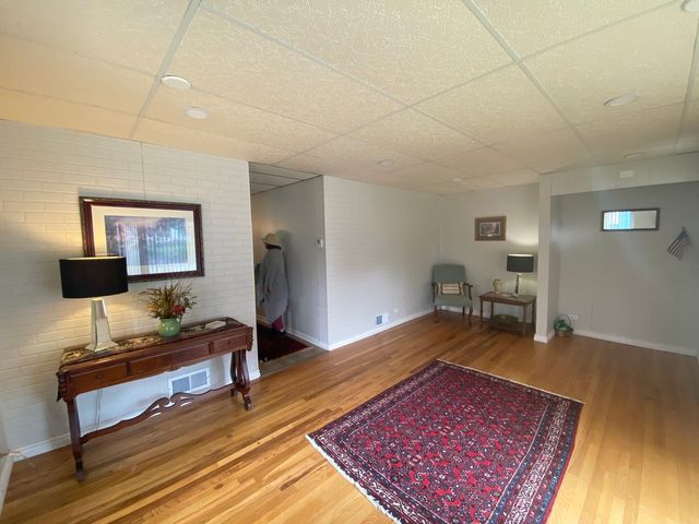 2734 W 98th Place, Evergreen Park, IL 60805