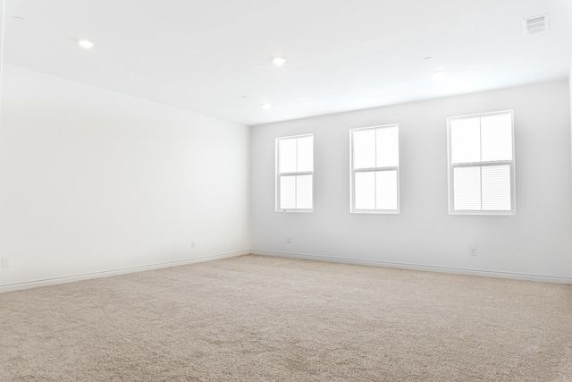 6311 E Robinson Avenue, Fresno, CA 93727