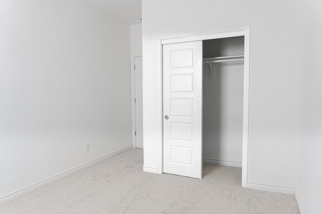 6311 E Robinson Avenue, Fresno, CA 93727