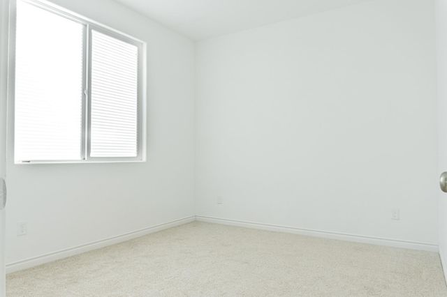 6311 E Robinson Avenue, Fresno, CA 93727