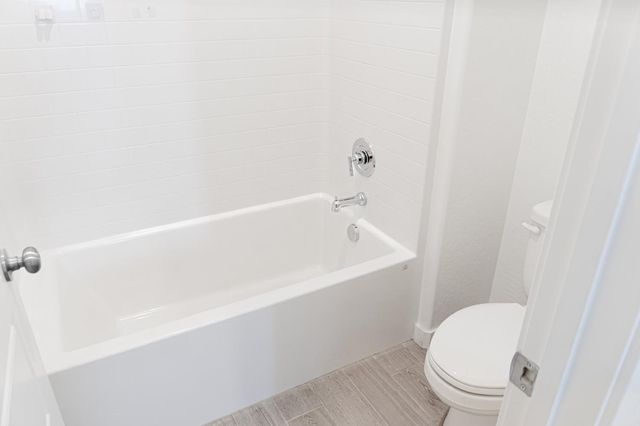 6311 E Robinson Avenue, Fresno, CA 93727