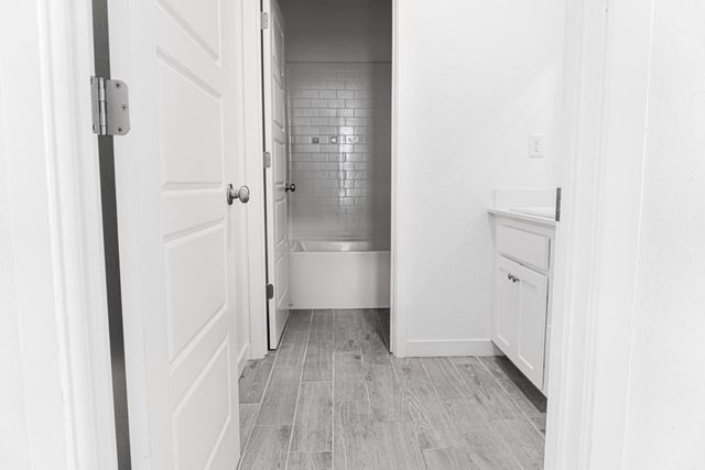 6311 E Robinson Avenue, Fresno, CA 93727