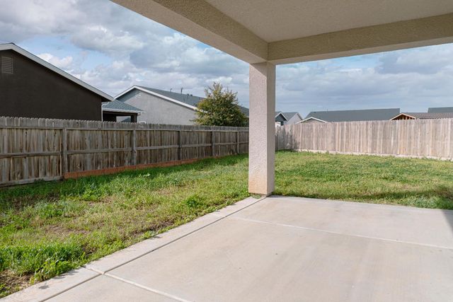 6311 E Robinson Avenue, Fresno, CA 93727