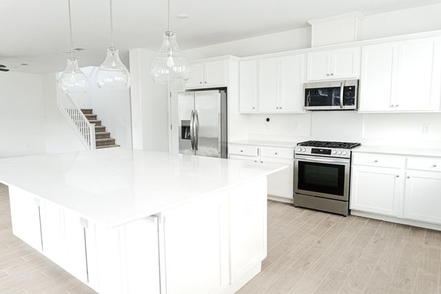 6311 E Robinson Avenue, Fresno, CA 93727