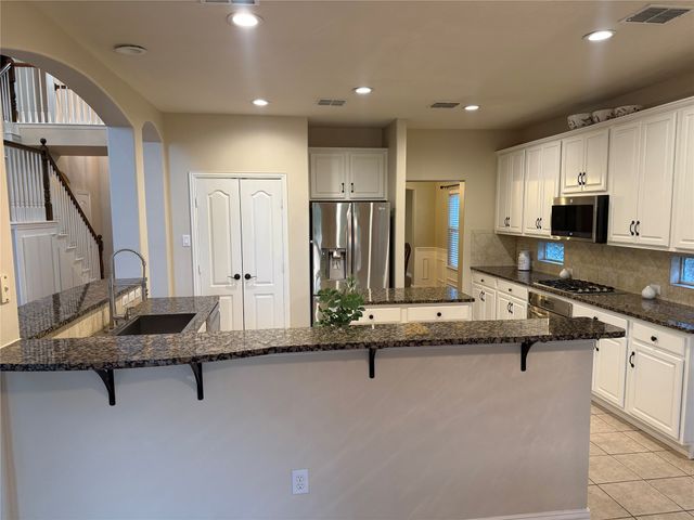 1009 Royal Oaks Drive, Mckinney, TX 75070