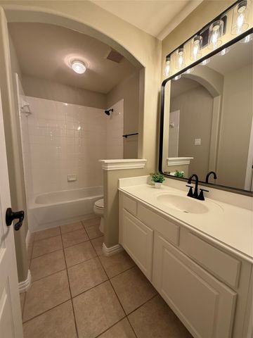 1009 Royal Oaks Drive, Mckinney, TX 75070