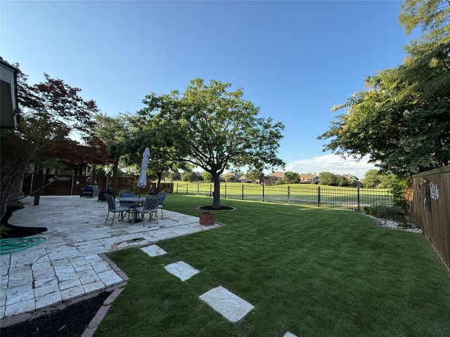 1009 Royal Oaks Drive, Mckinney, TX 75070