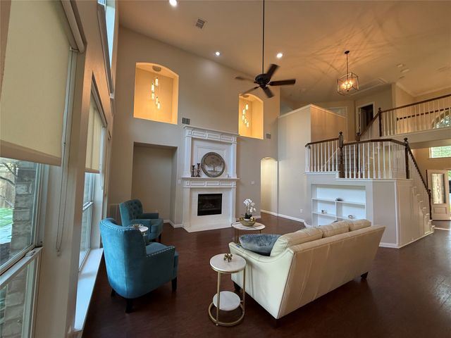1009 Royal Oaks Drive, Mckinney, TX 75070