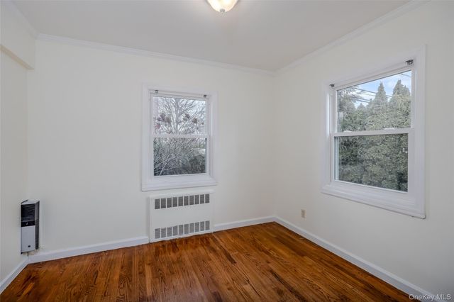 152 Charles Street Floor 1, Lynbrook, NY 11563