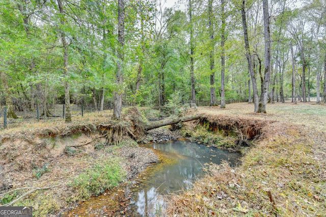 1174 Bear Creek Road, Moreland, GA 30259