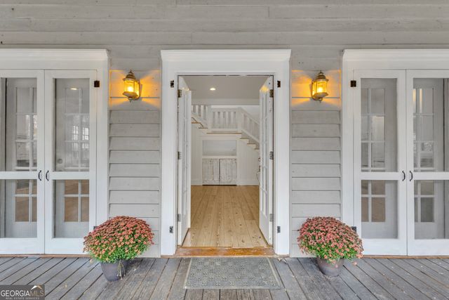 1174 Bear Creek Road, Moreland, GA 30259