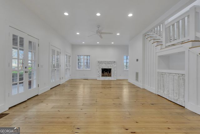 1174 Bear Creek Road, Moreland, GA 30259