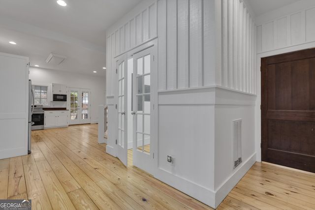 1174 Bear Creek Road, Moreland, GA 30259