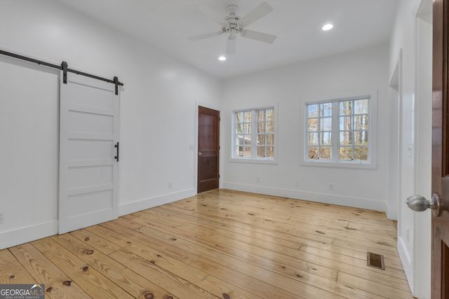 1174 Bear Creek Road, Moreland, GA 30259