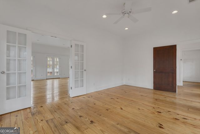 1174 Bear Creek Road, Moreland, GA 30259