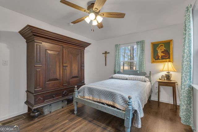 1174 Bear Creek Road, Moreland, GA 30259