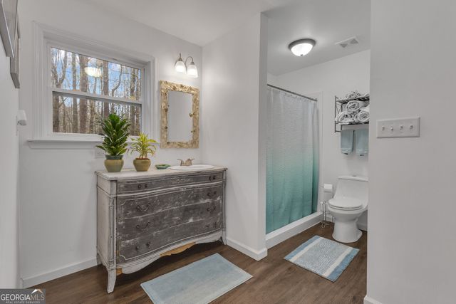 1174 Bear Creek Road, Moreland, GA 30259