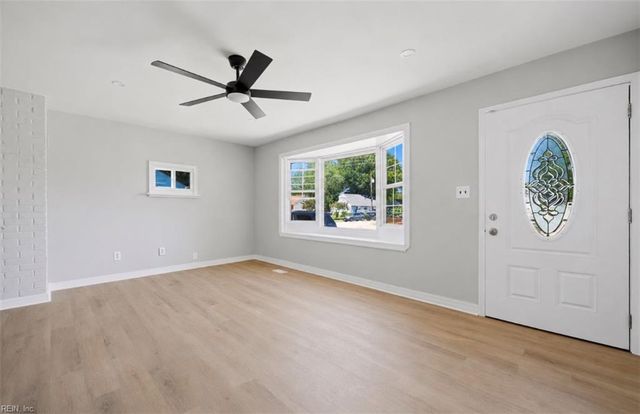 55 Calvary TER, Hampton, VA 23666