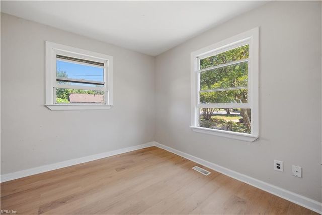 55 Calvary TER, Hampton, VA 23666