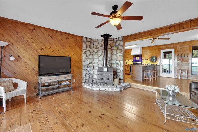 2345 County Road 865, Gaylesville, AL 35973