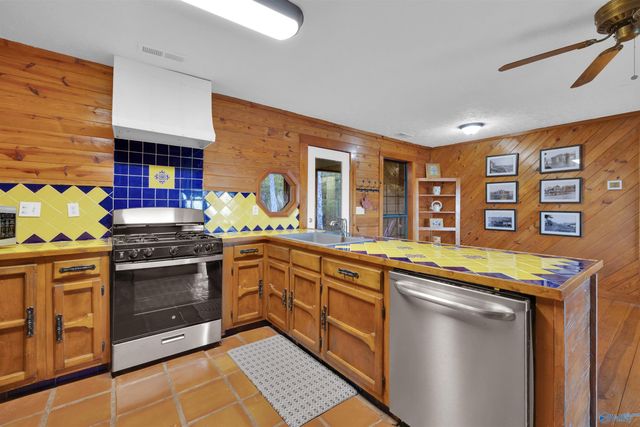 2345 County Road 865, Gaylesville, AL 35973