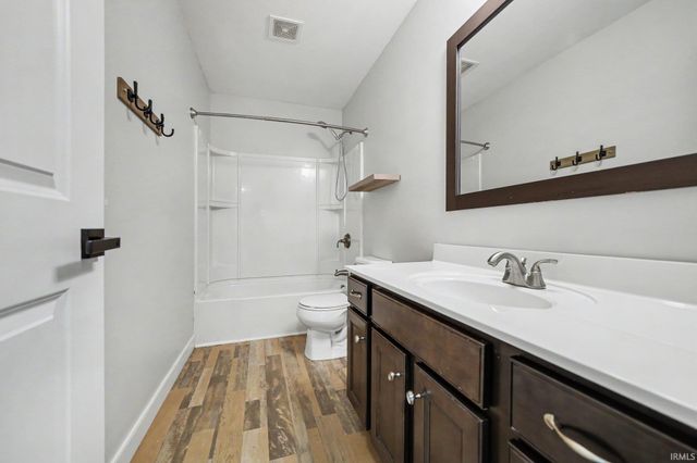 28581 Twain Drive, Elkhart, IN 46514