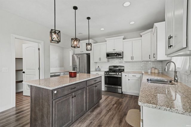 28581 Twain Drive, Elkhart, IN 46514