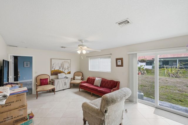 13 W Palmetto Road, Lake Worth, FL 33467