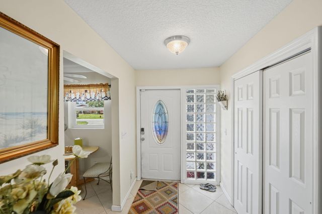 13 W Palmetto Road, Lake Worth, FL 33467