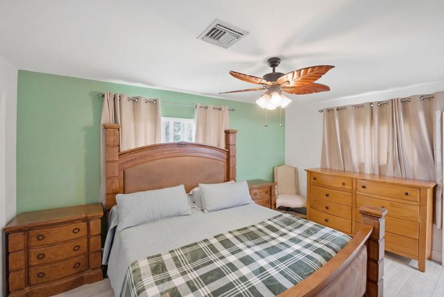 13 W Palmetto Road, Lake Worth, FL 33467