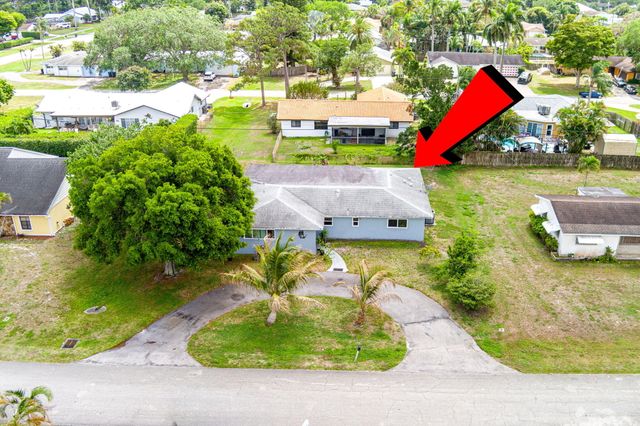 13 W Palmetto Road, Lake Worth, FL 33467