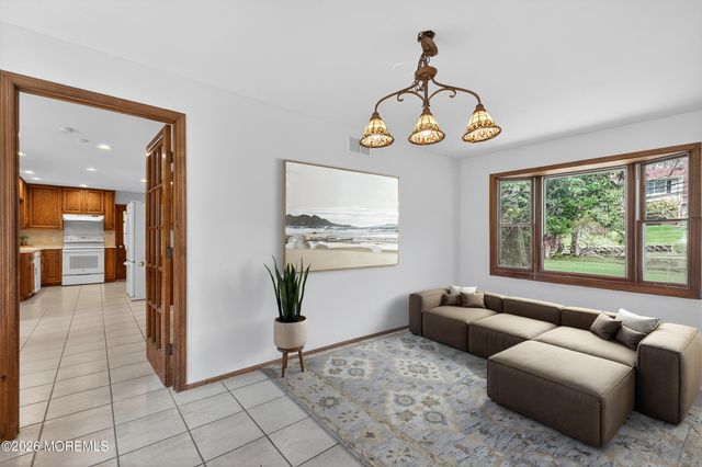 76 Telegraph Hill Road, Holmdel, NJ 07733