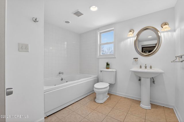 76 Telegraph Hill Road, Holmdel, NJ 07733