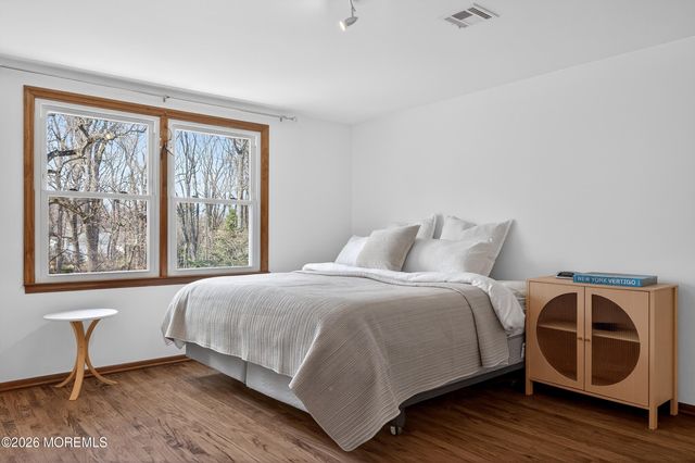 76 Telegraph Hill Road, Holmdel, NJ 07733