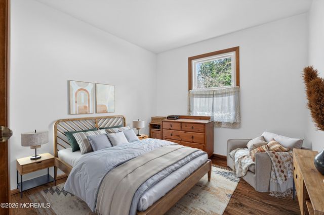 76 Telegraph Hill Road, Holmdel, NJ 07733